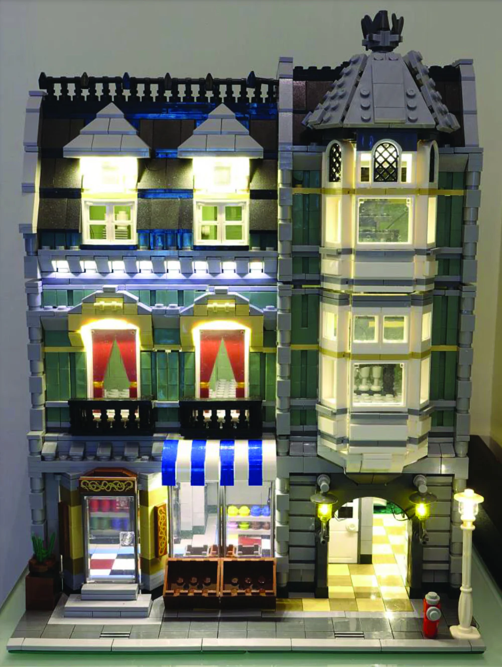 Lighting kit for Green Grocer